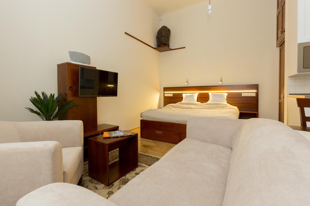 Family Buddha Apartment Budapest Exterior photo